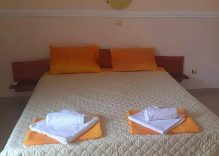 Paskal Сонячний Берег